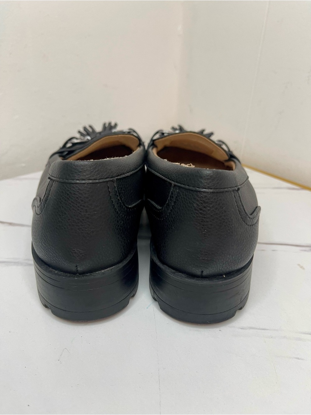 Life Stride Black Tassel Loafers with Silver Hardware Size 8M - Picture 6 of 10